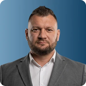 Владимир Назаров